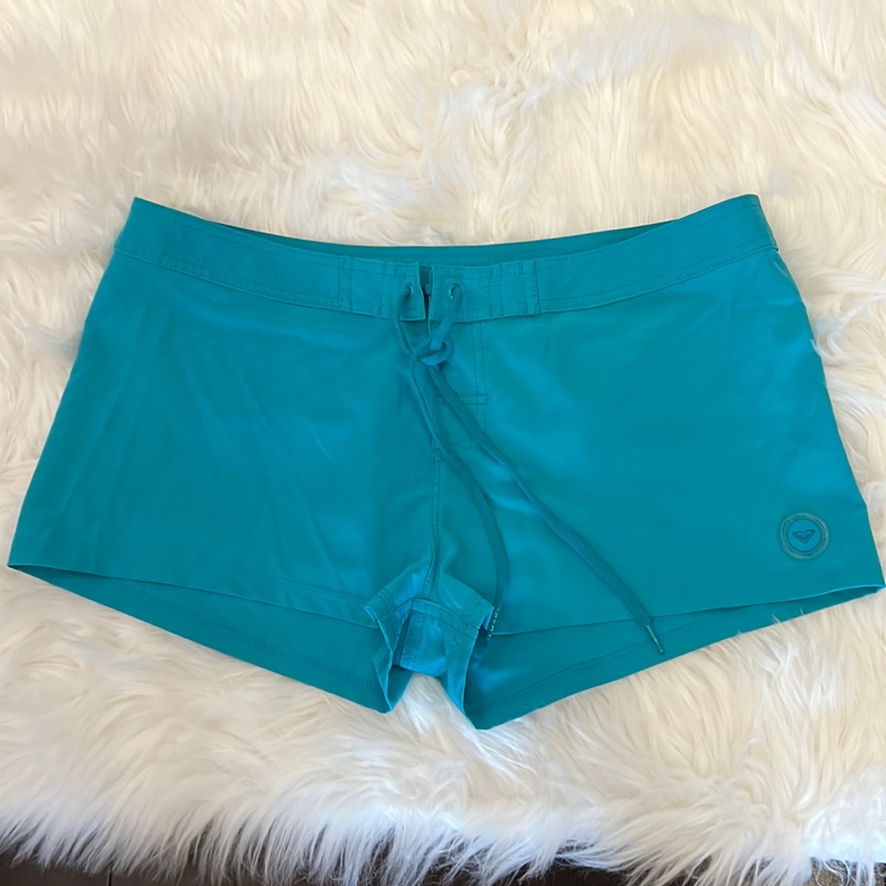 Roxy Board-shorts. Size Large in Green. New -92% polyester 8% elastane.